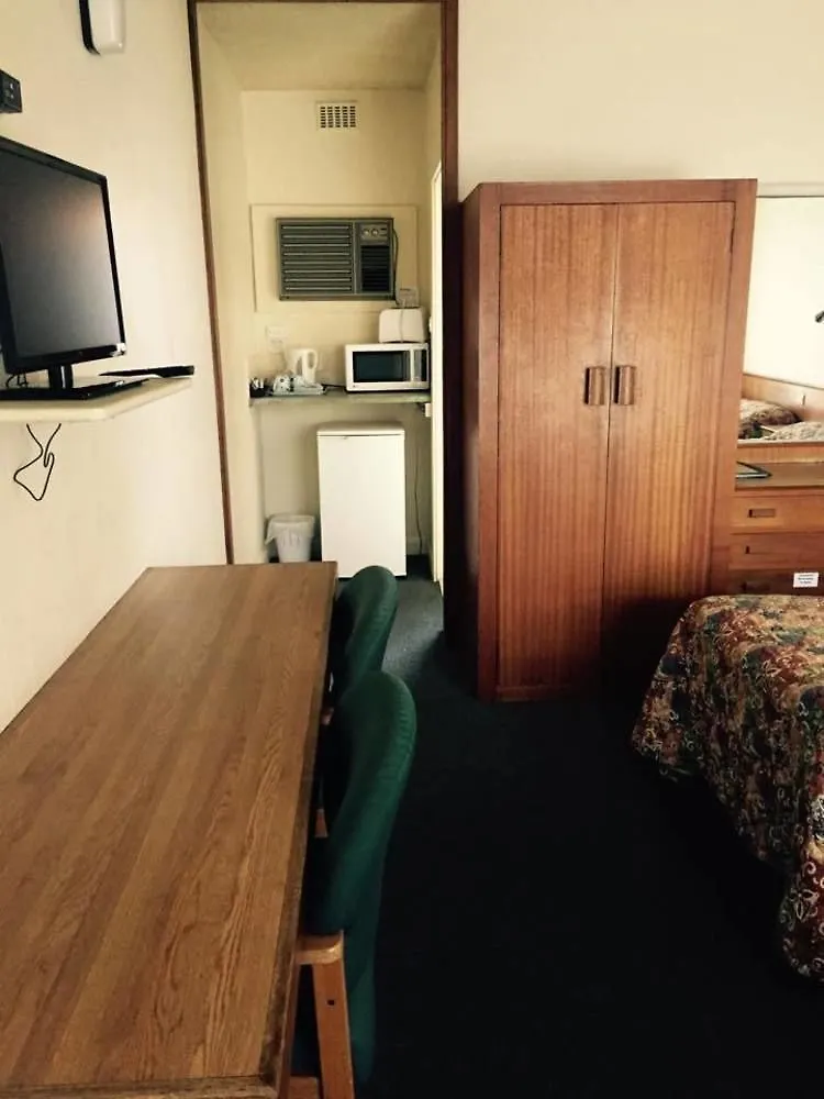 The Sands Motel Adelaide 2*,  Avustralya
