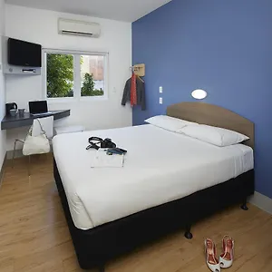 *** Hotel Ibis Budget Airport Australia